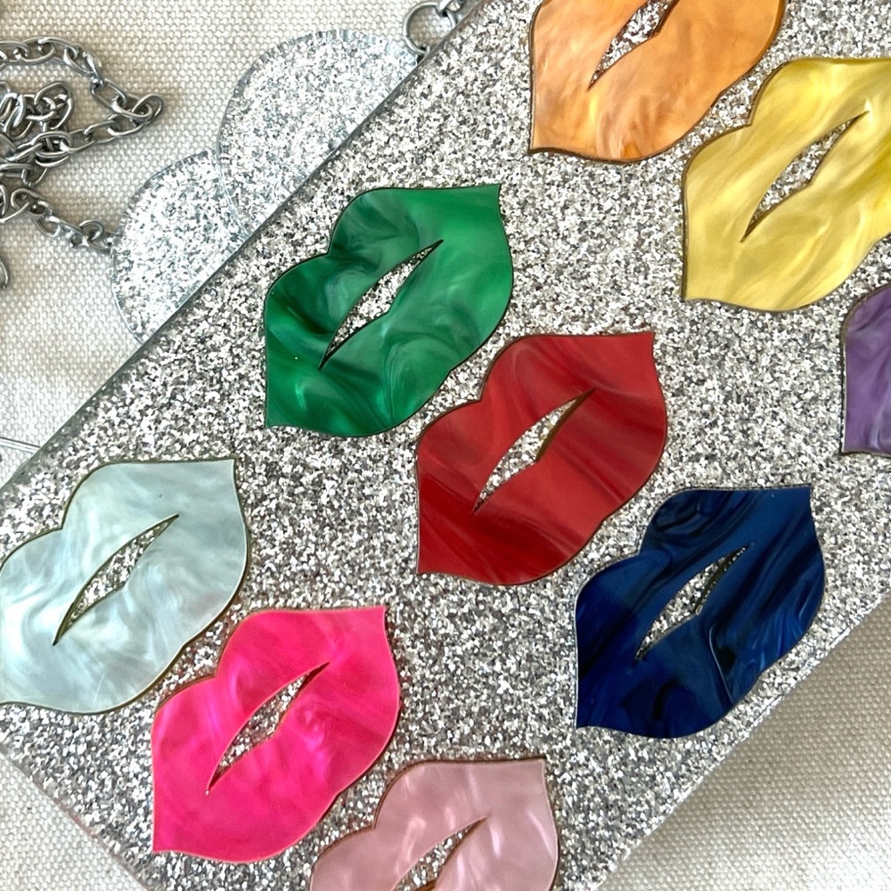 BARI LYNN
Elizabeth Sutton Lips Acrylic Box Clutch Bag with chain strap